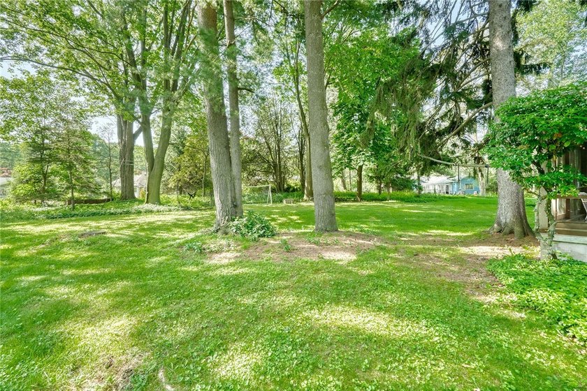 Welcome home to this beautifully updated 4-bedroom, 2-bath - photo 44