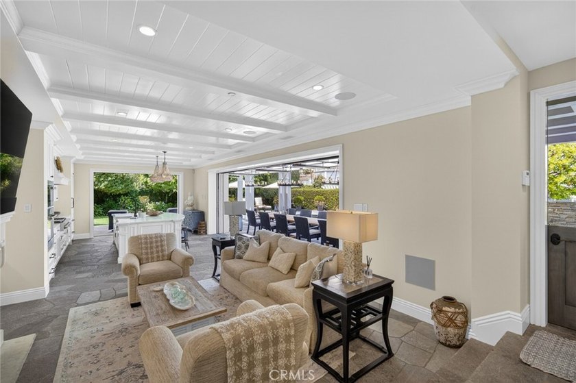 **Legacy by the Sea: A Rare Two-Residence Compound in Emerald - photo 48