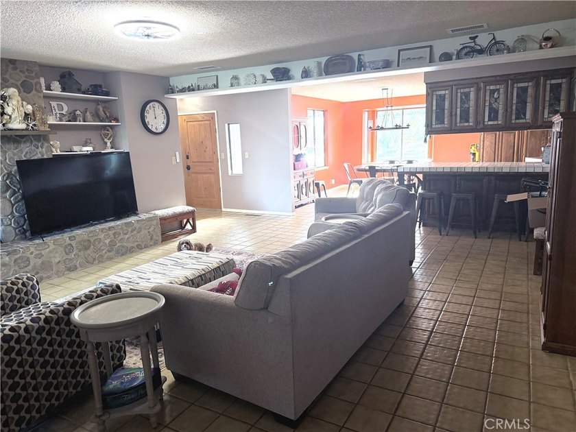 2075 Cambridge Way - photo 11