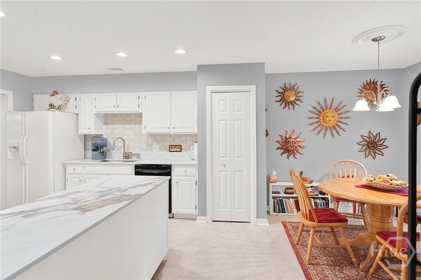 Professionally and tastefully renovated, this light-filled &amp; - photo 17