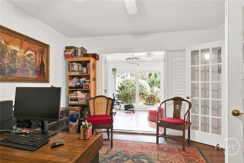 Professionally and tastefully renovated, this light-filled &amp; - photo 20