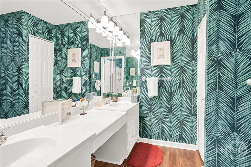 Professionally and tastefully renovated, this light-filled &amp; - photo 27