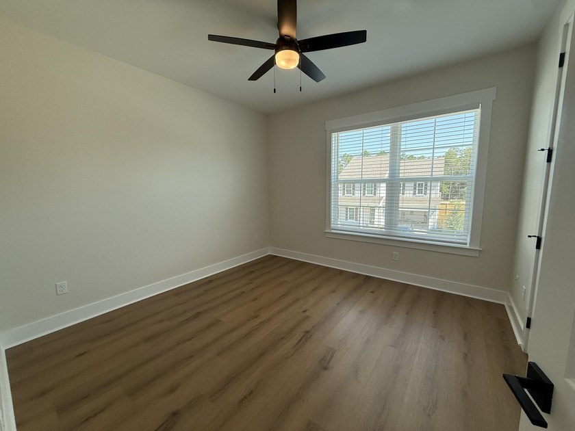 Construction complete and move-in ready! This home is less than - photo 38