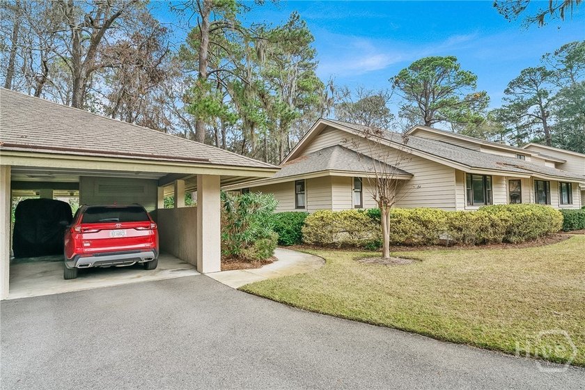 Professionally and tastefully renovated, this light-filled &amp; - photo 38