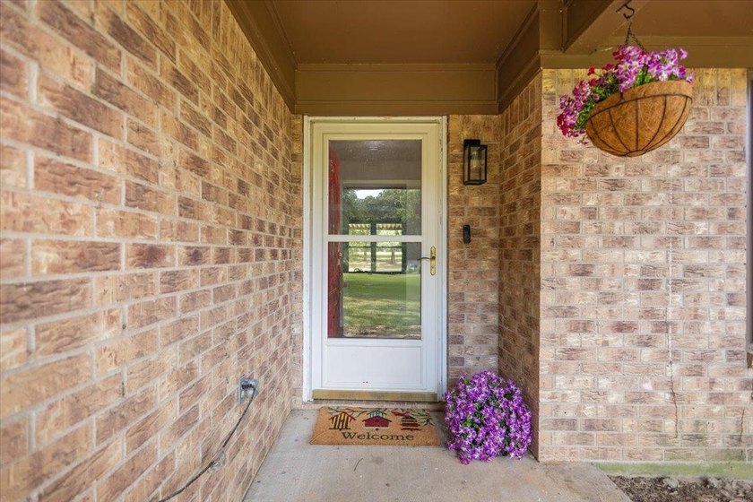 Looking for the perfect place to enjoy East Texas lake living? - photo 3