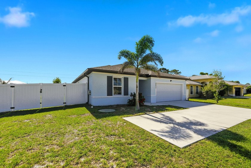 4 BEDROOMS | 3 BATHROOMS | PRIVATE GUEST APARTMENT | NO HOA | - photo 47