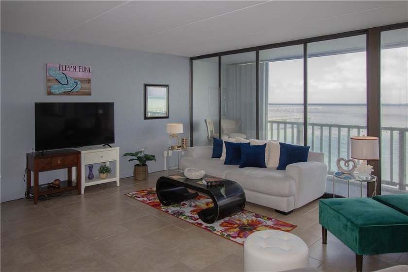 INVESTORS!!!!REDUCED!!!!!! PRICED TO SELL!!!!This beautifully - photo 8