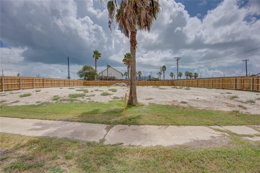 North Beach Lot - Perfect for Vacation Home or Investment - photo 4