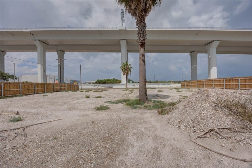 North Beach Lot - Perfect for Vacation Home or Investment - photo 9