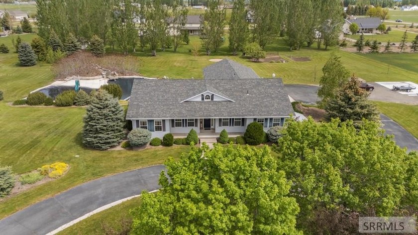 THIS PROPERTY IS CURRENTLY UNDER CONTRACT WITH A 48 HR FIRST - photo 34