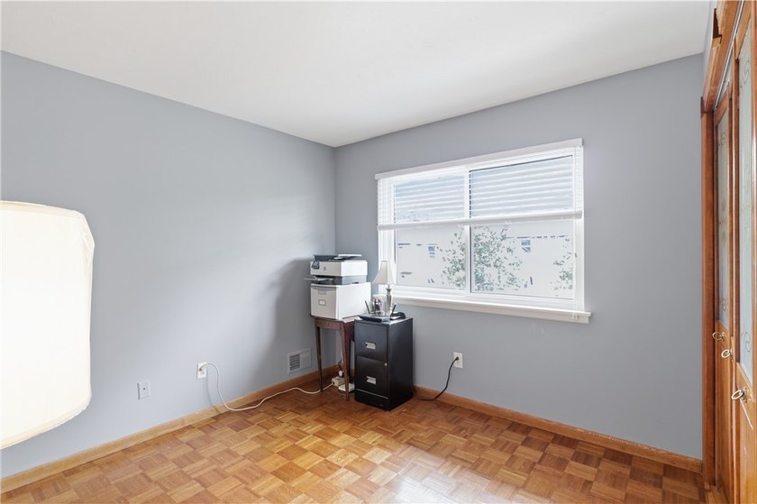 * Beautifully Designed 2nd floor End Unit with direct access - photo 22