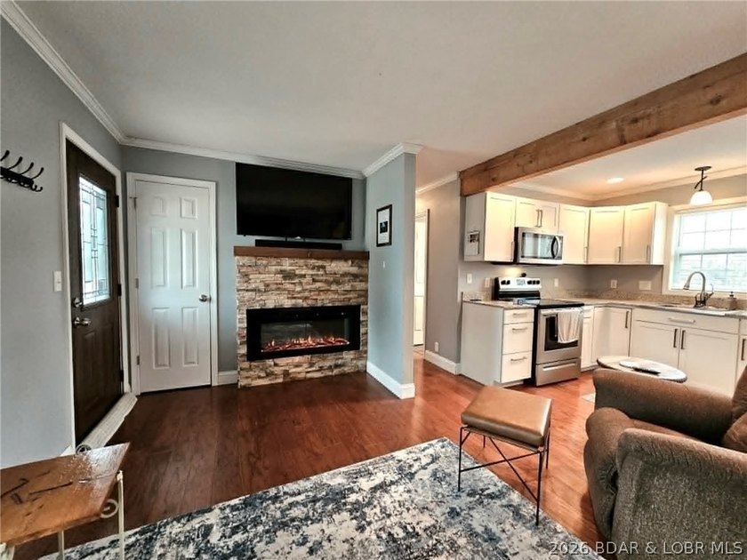 A FISHING ENTHUSIATST'S DREAM RETREAT.........This second tier 2 - photo 26