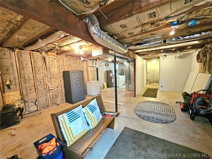 A FISHING ENTHUSIATST'S DREAM RETREAT.........This second tier 2 - photo 31