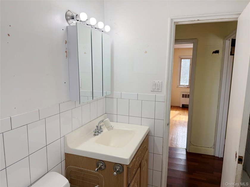 Garden-style 2-bedroom co-op located on a beautiful tree-lined - photo 12