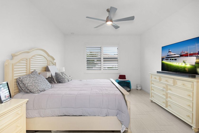 Move-in ready, this spacious 5bed, 4bath CBS home sits on a - photo 15