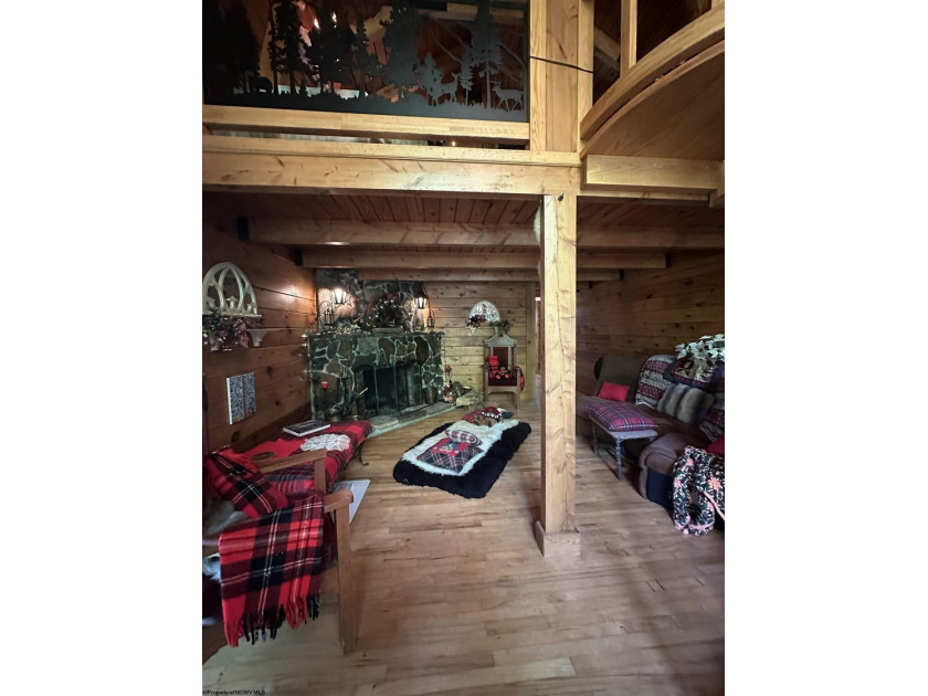 Bring your vision to this spacious 4-bedroom, 2-bath - photo 4