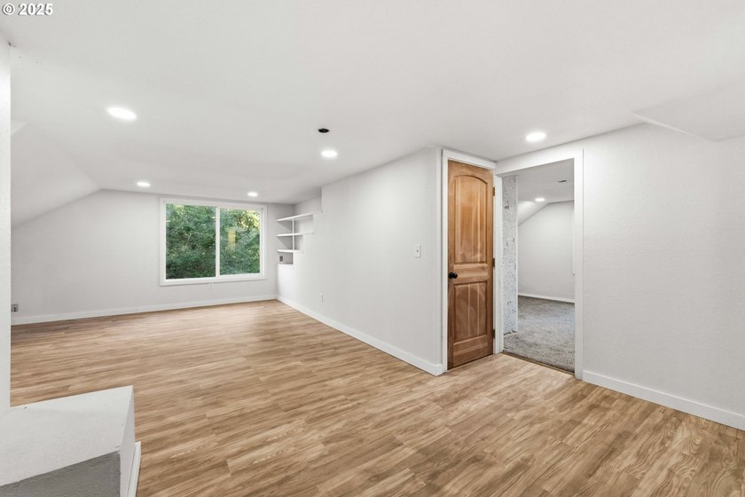 BACK ON MARKET WITH IMPROVEMENTS! Beautifully updated 3 bed 2 - photo 25