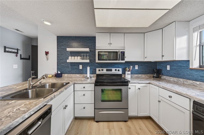 Welcome to this beautifully updated lakefront condo in one of - photo 14