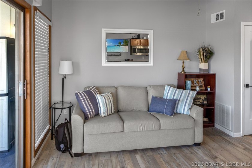 Welcome to the perfect little getaway at Lake of the Ozarks! - photo 12