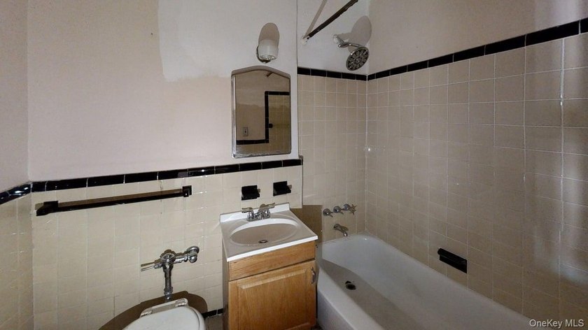 Bright and spacious studio offering a fantastic opportunity to - photo 4