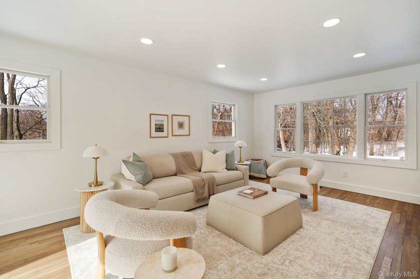 Welcome to this meticulously designed and thoughtfully - photo 8