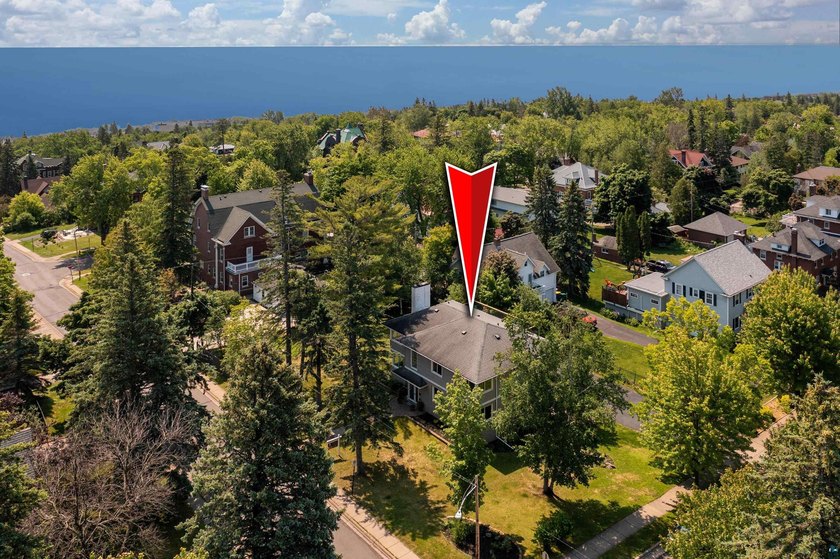 Set in the heart of Congdon, just moments from Lake Superior - photo 12