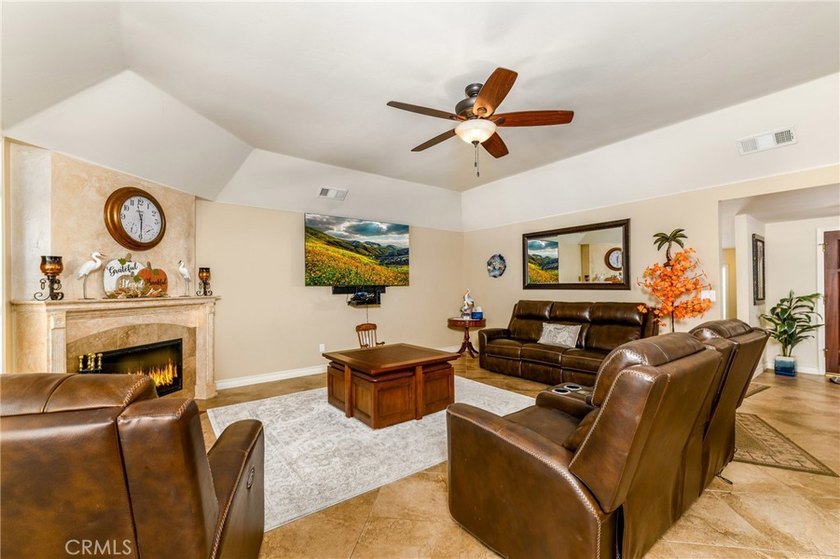 22376 W San Joaquin - photo 20