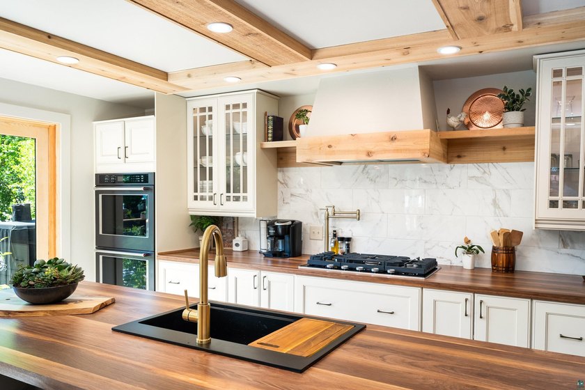 Set in the heart of Congdon, just moments from Lake Superior - photo 25