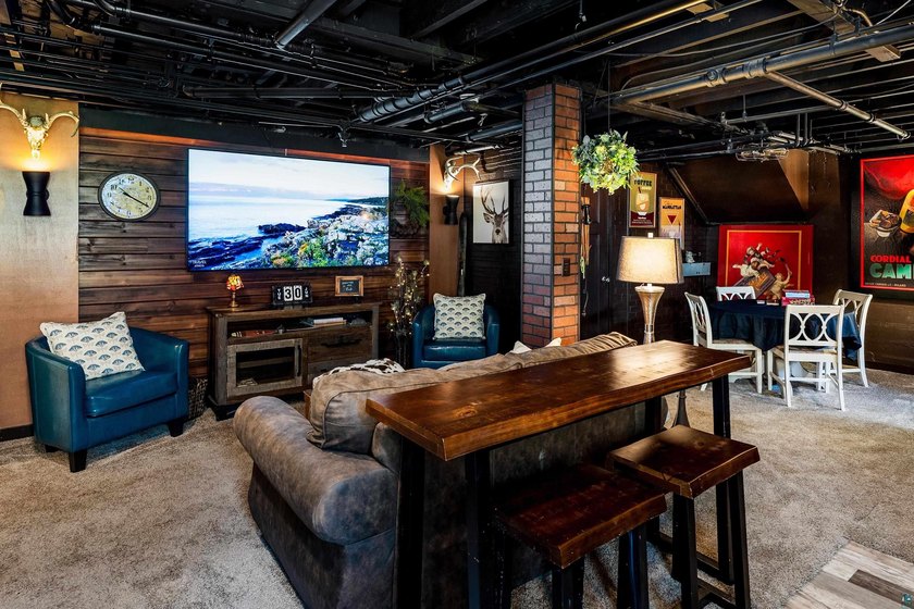 Set in the heart of Congdon, just moments from Lake Superior - photo 43