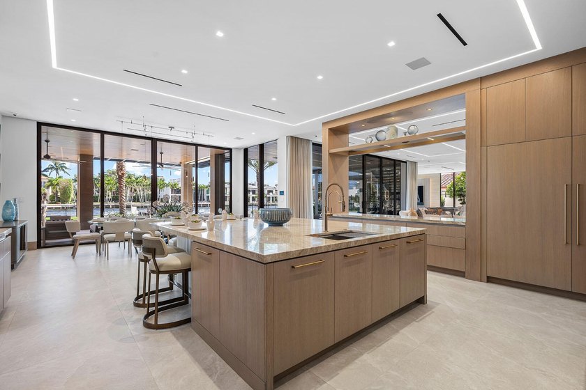 Experience a new pinnacle of luxury in this recently completed - photo 15