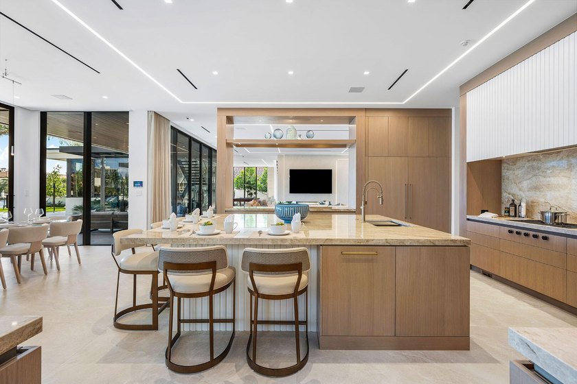 Experience a new pinnacle of luxury in this recently completed - photo 16