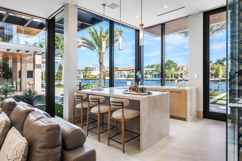 Experience a new pinnacle of luxury in this recently completed - photo 35