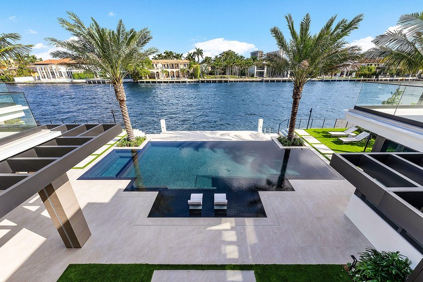 Experience a new pinnacle of luxury in this recently completed - photo 47