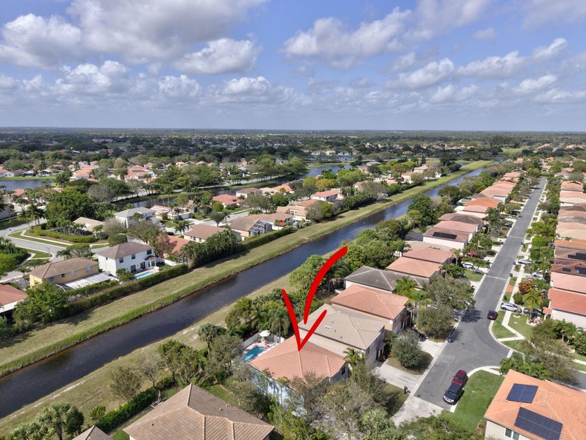 Discover this 2-story, 4-bed, 2.5-bath home w/ 2-car garage - photo 6