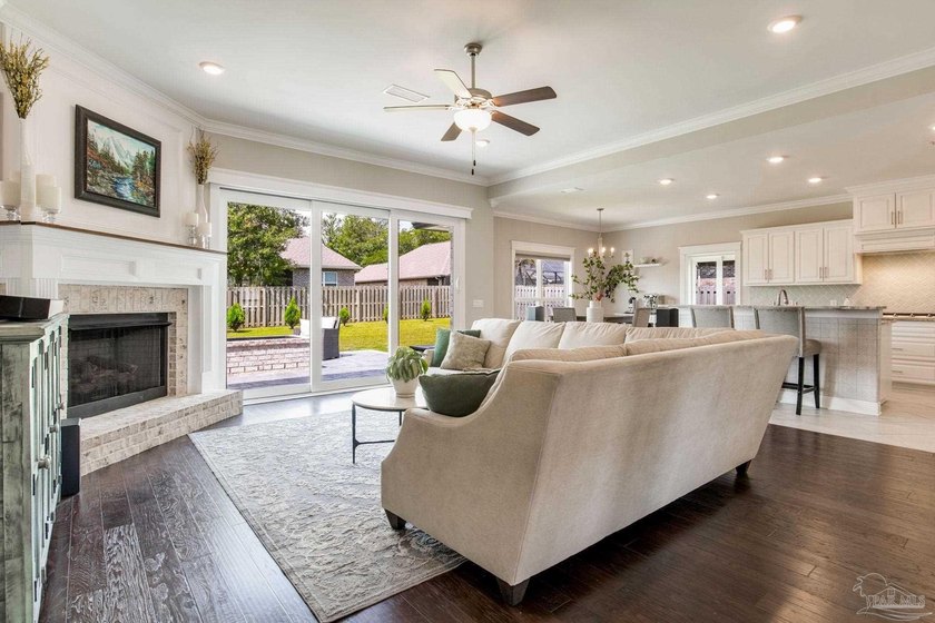 $100,000 PRICE IMPROVEMENT! This semi-custom, move-in-ready home - photo 9