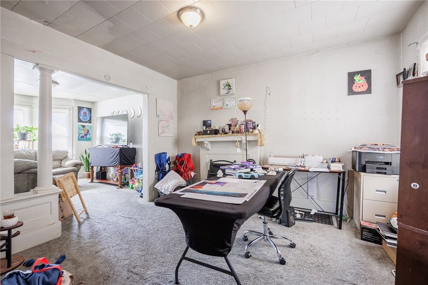 Opportunity knocks! Spacious duplex featuring two 3-bedroom - photo 13