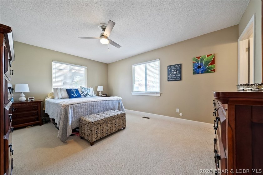 Location like this is hard to find, Osage Beach, an established - photo 17
