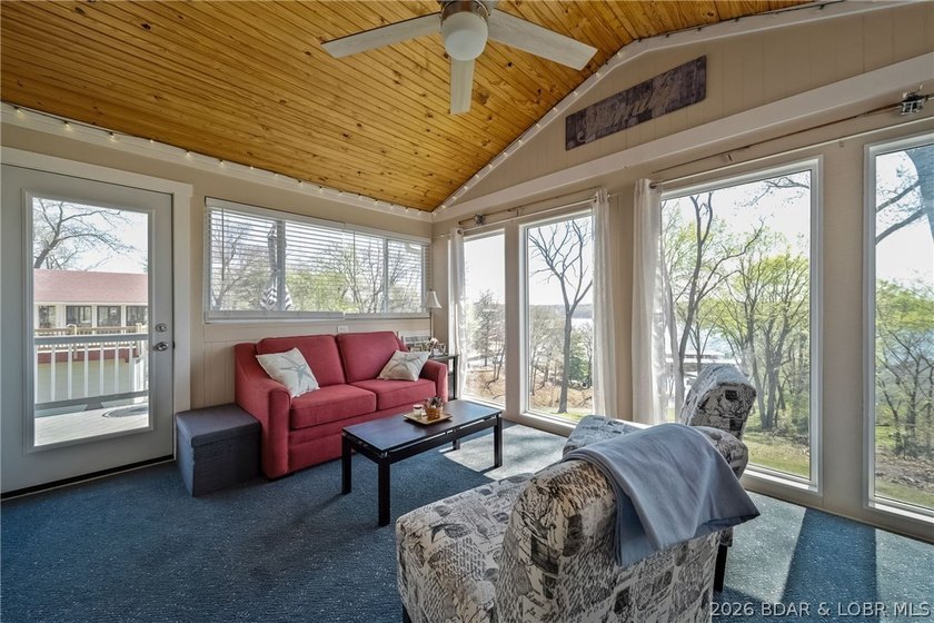 Location like this is hard to find, Osage Beach, an established - photo 25
