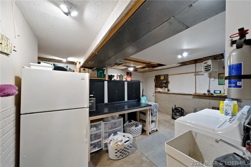 Location like this is hard to find, Osage Beach, an established - photo 34