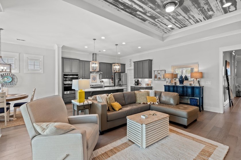 Beautifully upgraded 3-bedroom, 2.5-bath home located in the - photo 12