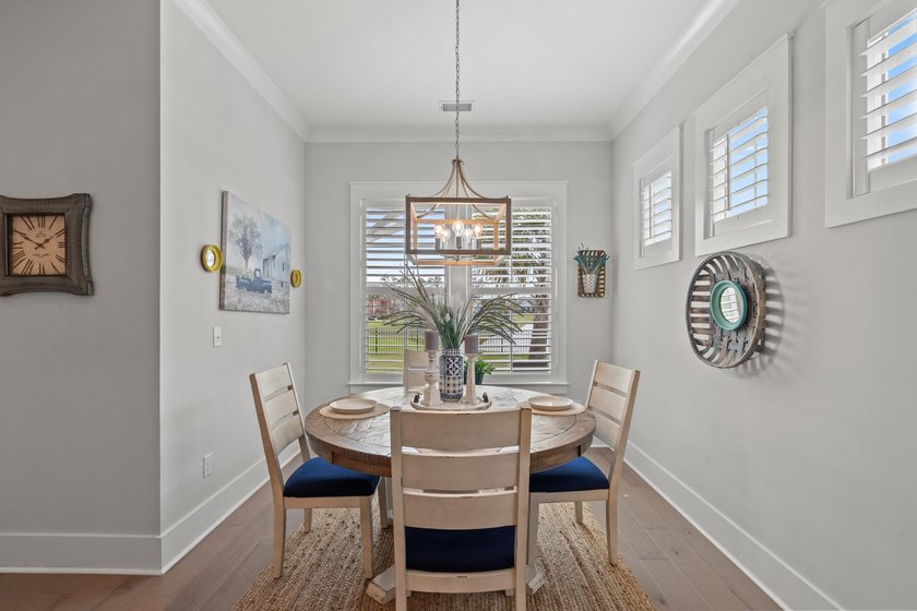 Beautifully upgraded 3-bedroom, 2.5-bath home located in the - photo 14