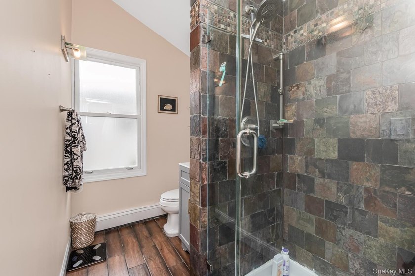 Welcome to 2234 Kingsland Ave - a cozy home on a quiet - photo 14