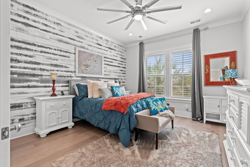 Beautifully upgraded 3-bedroom, 2.5-bath home located in the - photo 18