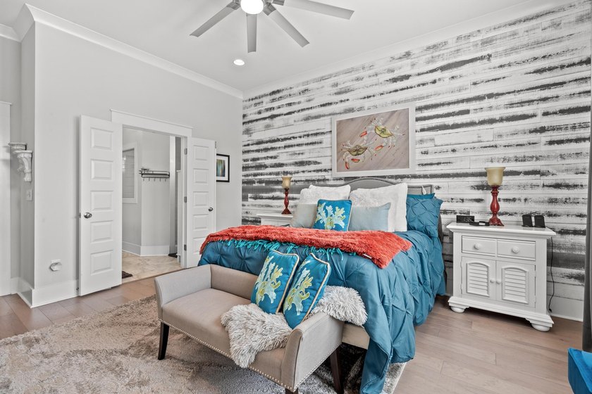 Beautifully upgraded 3-bedroom, 2.5-bath home located in the - photo 19
