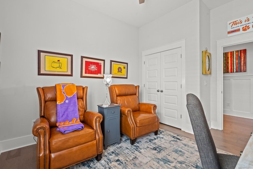 Beautifully upgraded 3-bedroom, 2.5-bath home located in the - photo 29