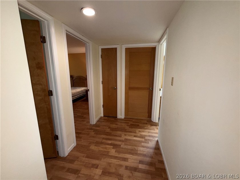 Beautiful walk-in condo offering the perfect opportunity for - photo 11