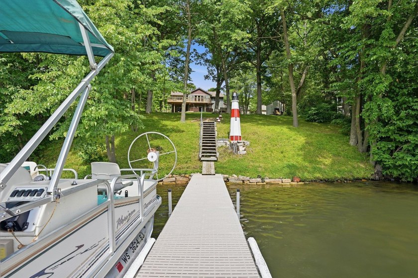 Welcome to your dream lake retreat on beautiful Loveless Lake - photo 13