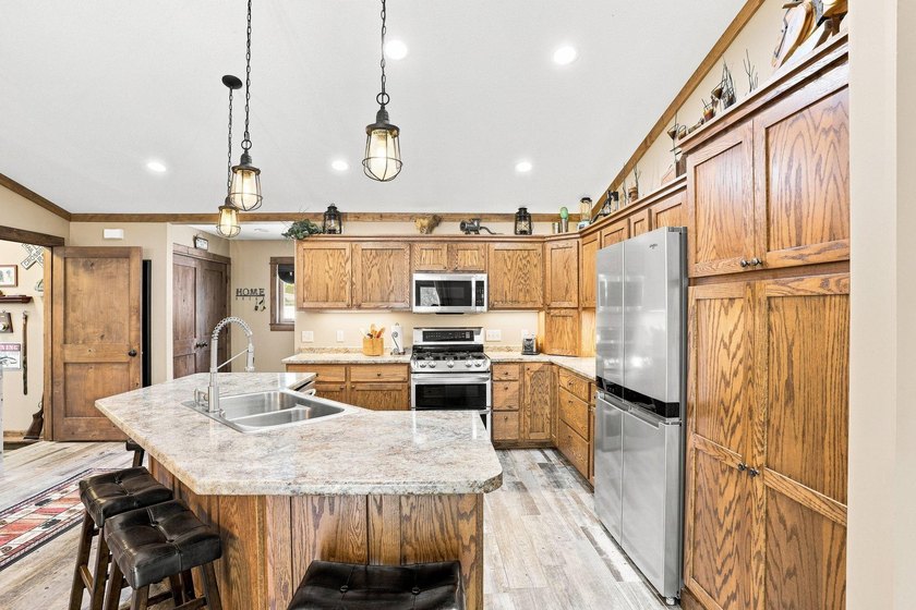 Welcome to your dream lake retreat on beautiful Loveless Lake - photo 25