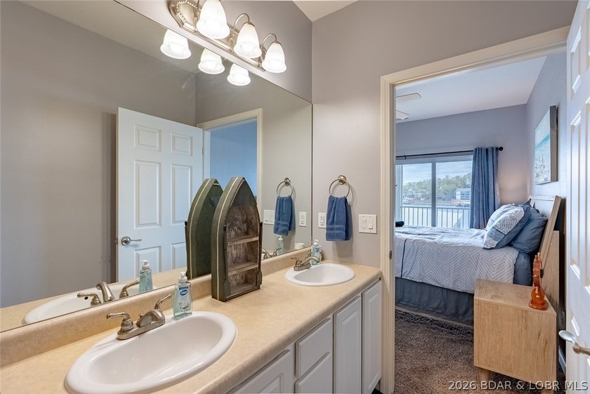 Wake up to the lake every single morning! This stunning - photo 40