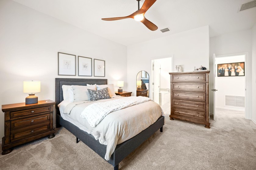 This 2024, like new, Pulte home is located in the uber - photo 17